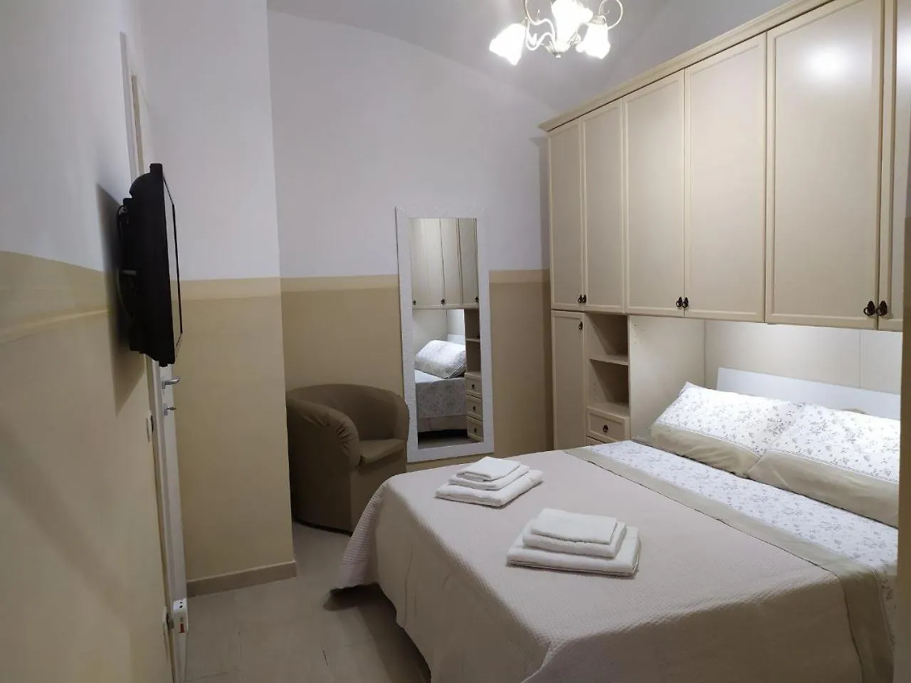Da Luisella Bed & Breakfast Naples